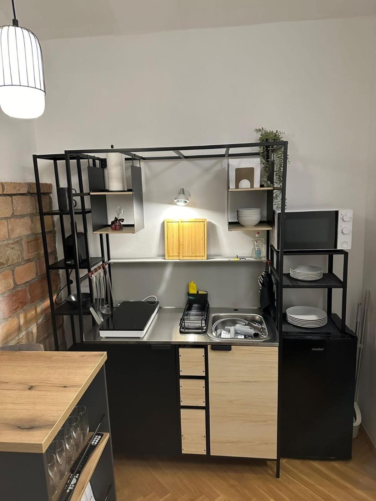 Stilvolles Neben Der U-bahn Apartment Wien